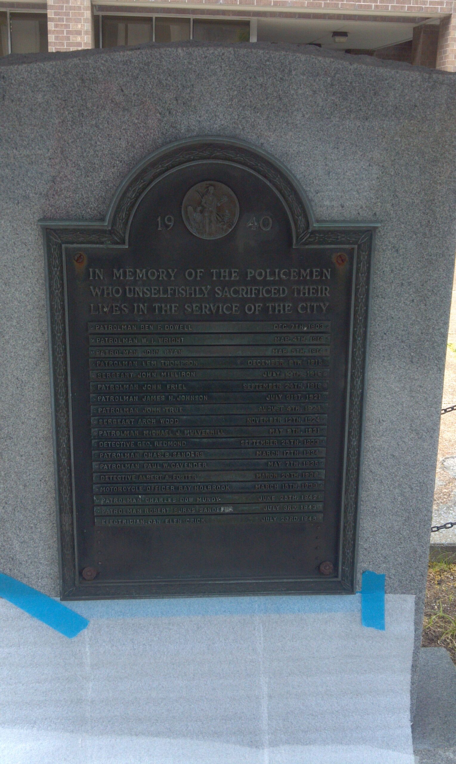 Metro Police 1940 Plaque